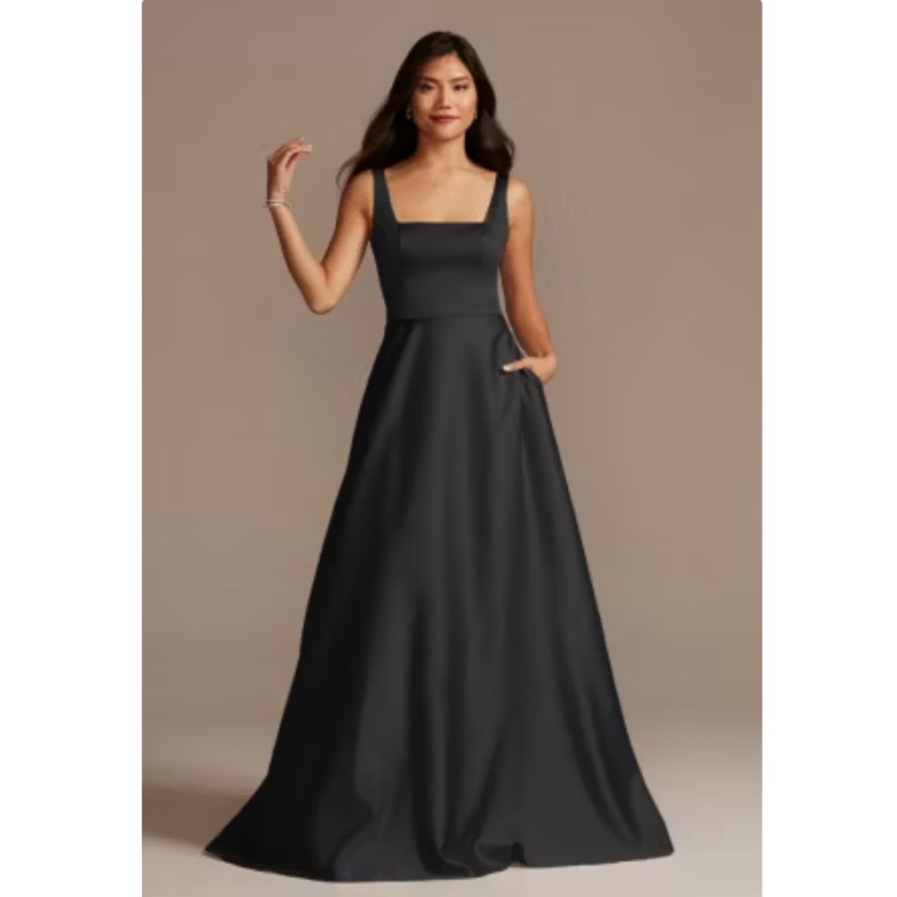 David's Bridal Black Sleeveless Gown for Weddings